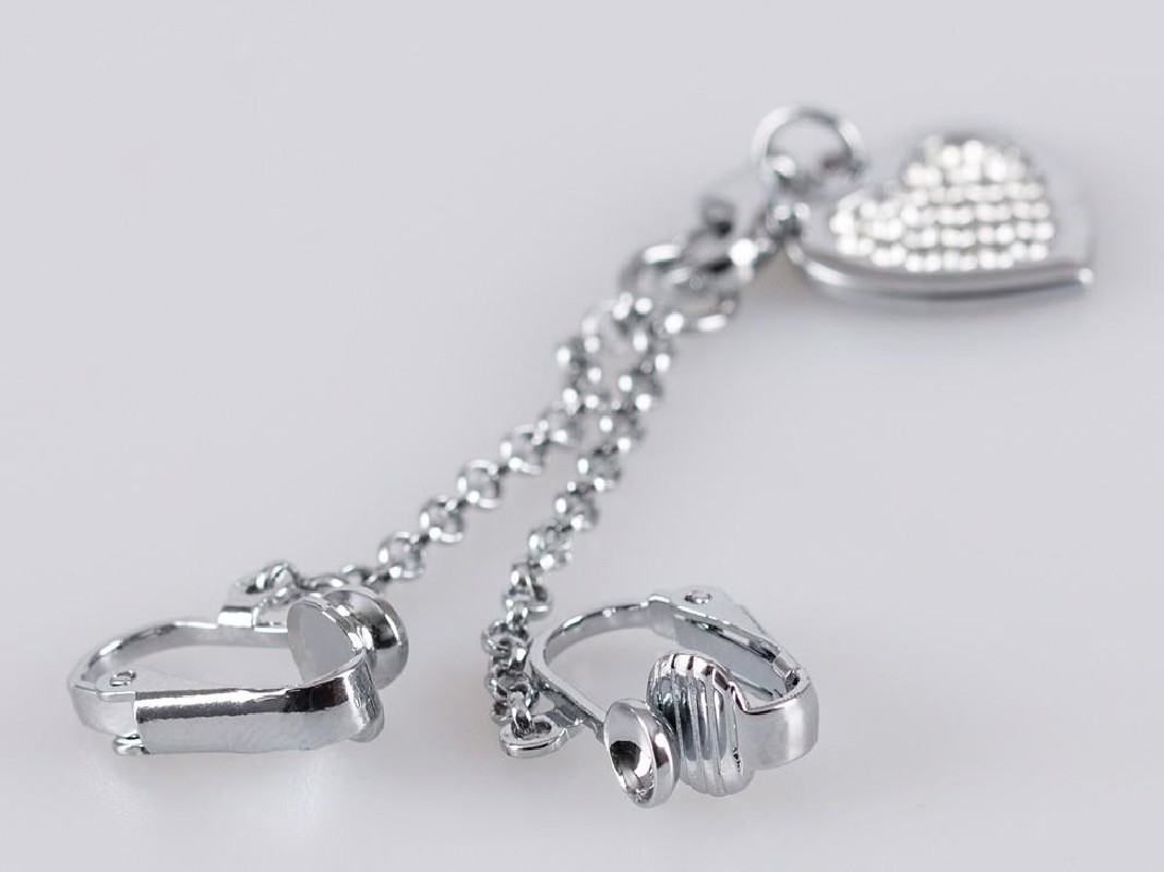 Intimate Heart-shaped Chain