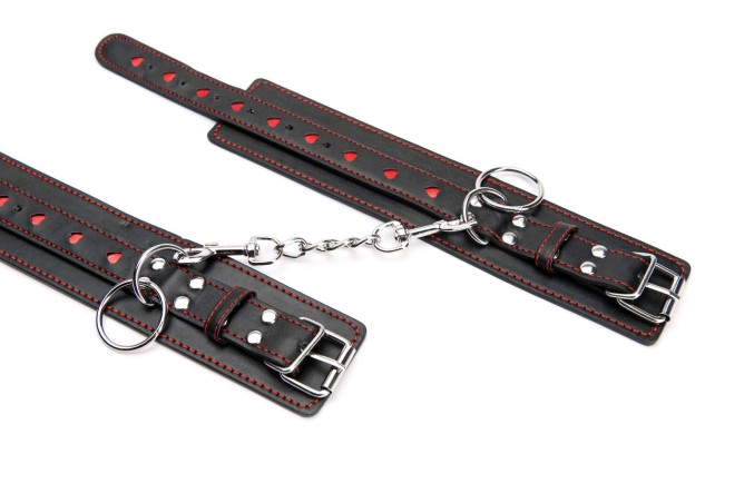 Argus - Skórzane Mankiety na Kostki - z Serduszkami - Do Bondage