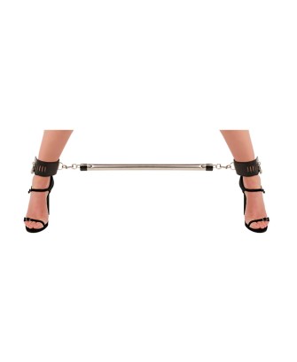 Spreader bar with ankle cuffs