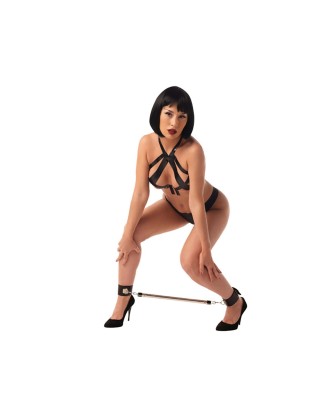Spreader bar with ankle cuffs