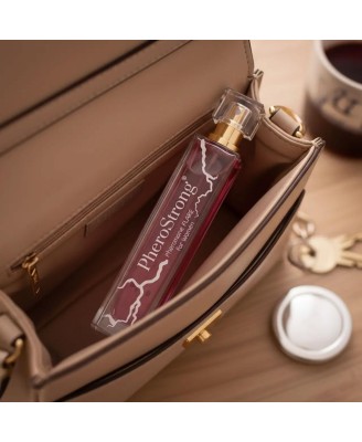 PheroStrong Pheromone Flare - Perfumy z Feromonami - Damskie