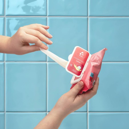 EasyGlide - Nawilżające chusteczki do stref intymnych przed zbliżeniem - 25 szt