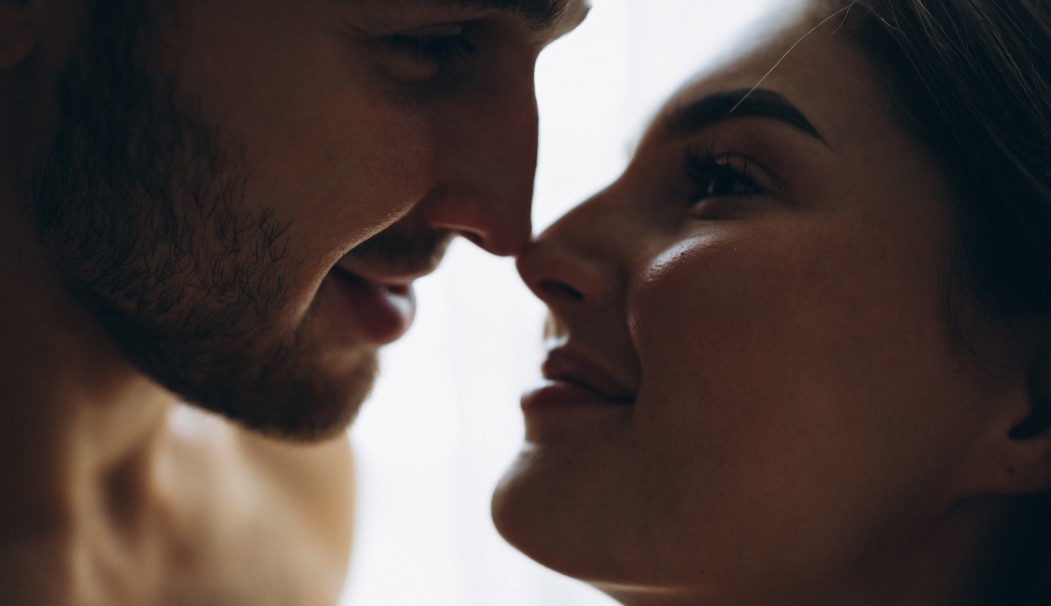 Breeding Kink: Czym Jest, Jak Działa i Jak Eksplorować Bezpiecznie