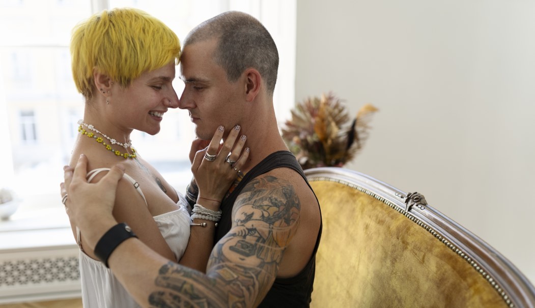 Chastity play – kiedy kontrola podniecenia staje się grą