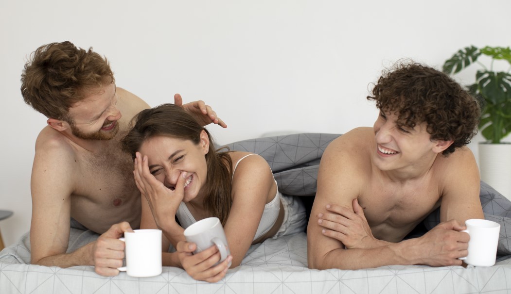 Cuckold - na czym polega zdrada kontrolowana?