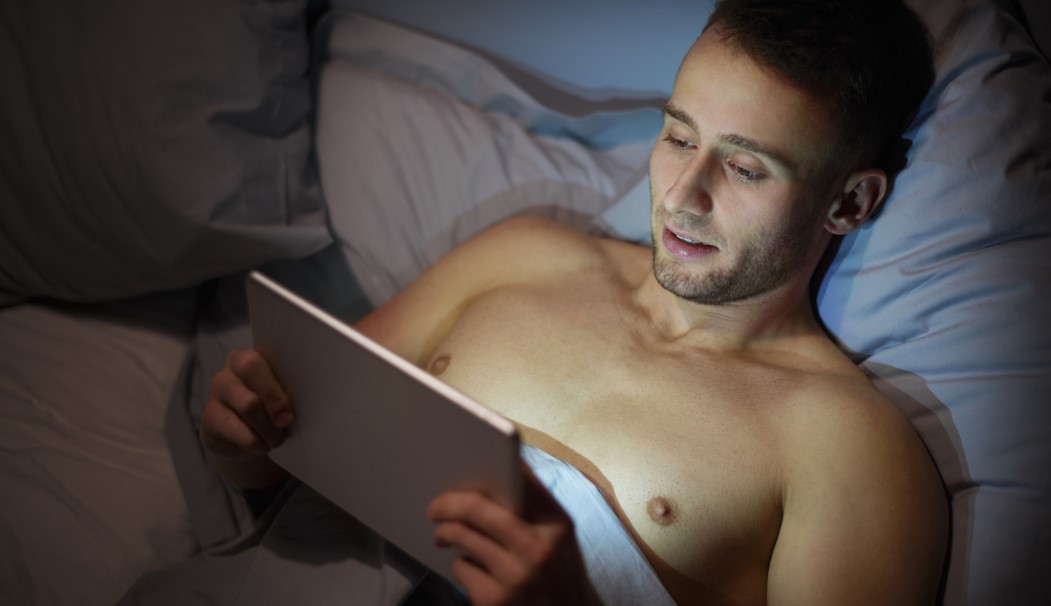 Filmy porno a libido: Wpływ pornografii na popęd seksualny