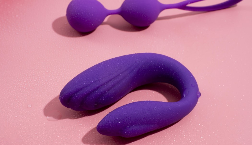 Jak czyścić i przechowywać zabawki erotyczne? Zasady higieny i bezpieczeństwa