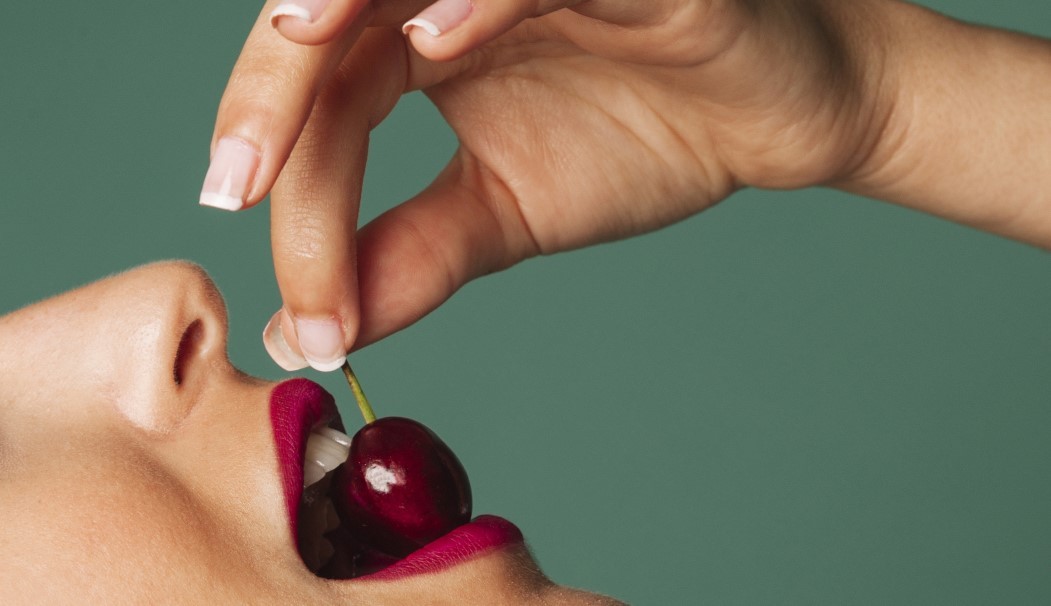 Smak spermy: co wpływa na jego jakość i jak go poprawić